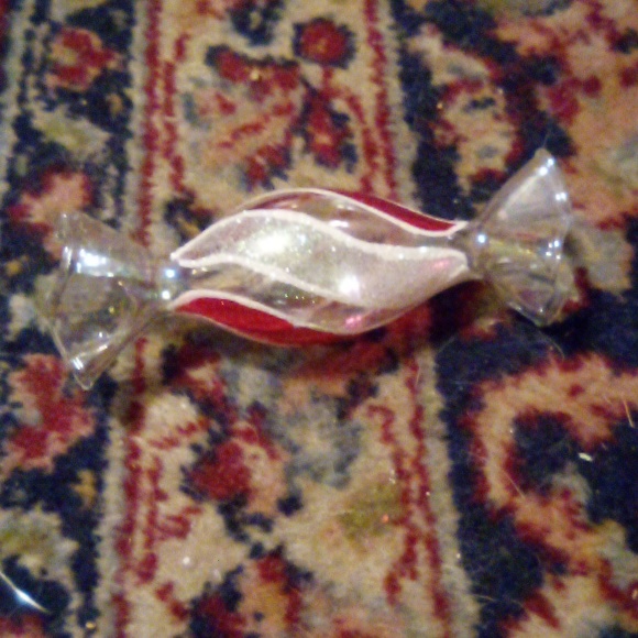 NWT/NWOT 5Pc. Set Victorian, Glass, Plastic, Metal Christmas Ornaments - Picture 3 of 5